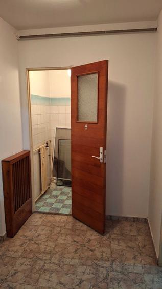 Ofer spre inchiriere garsoniera nemobilatai si neutilata - 5