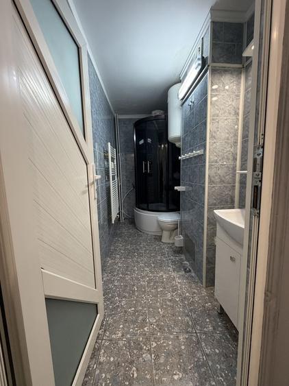 Garsonieră decomandată, mobilată în 13 Septembrie