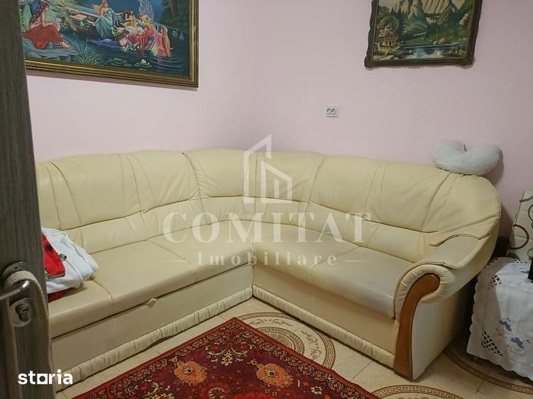 Casă cu 5 camere cu Canalizare în Plopilor