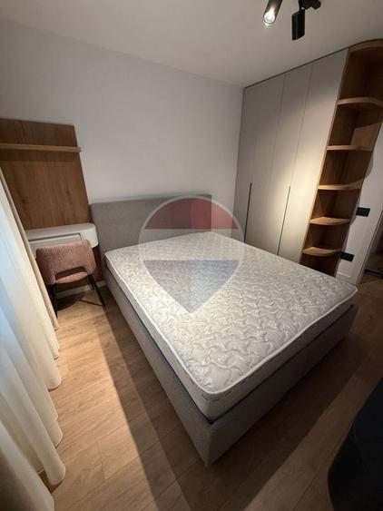 Apartament cu 3 camere decomandat, mobilat în Timpuri Noi