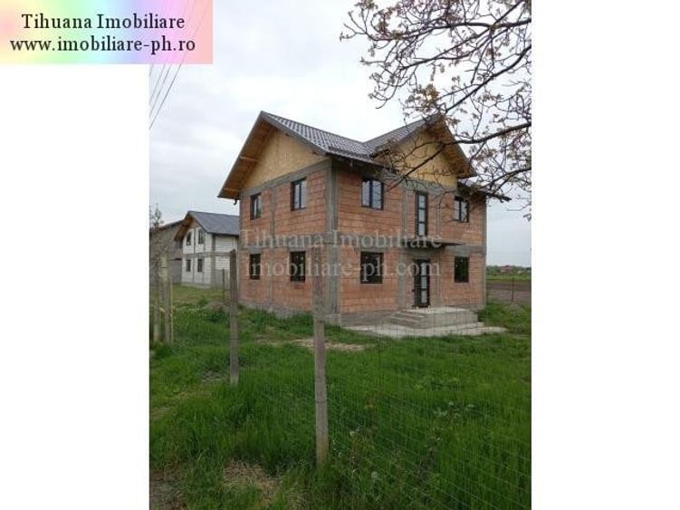 Casă individuală cu 4 camere cu Canalizare în Lipănești