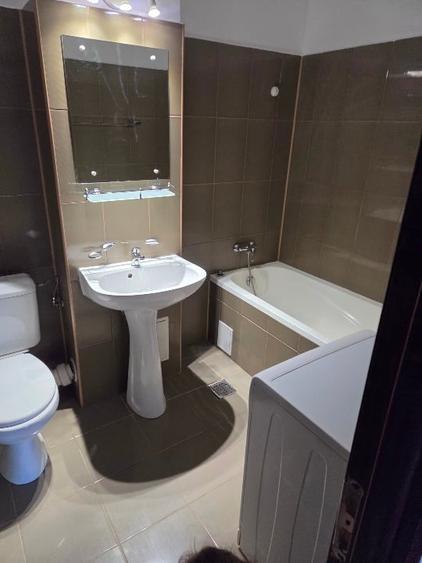 Apartament cu 2 camere semidecomandat, mobilat în 1 Decembrie 1918