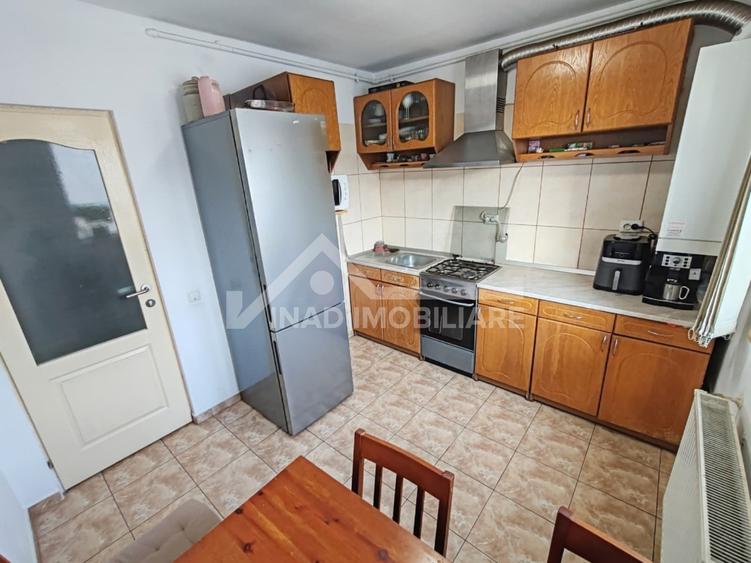 Apartament cu o cameră, 35 mp+balcon, parcare, Zorilor Str. Viilor - 8