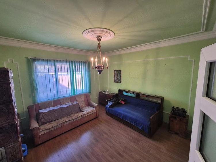 Casă cu 3 camere cu Teren 200 Mp în Decebal