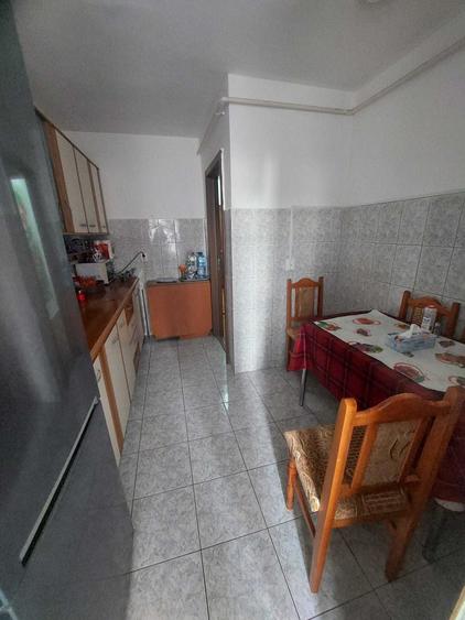 Apartament cu 3 camere decomandat în Alecu Russo