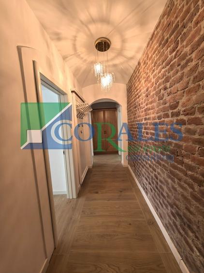 Apartament cu 2 camere decomandat, mobilat în Sinaia