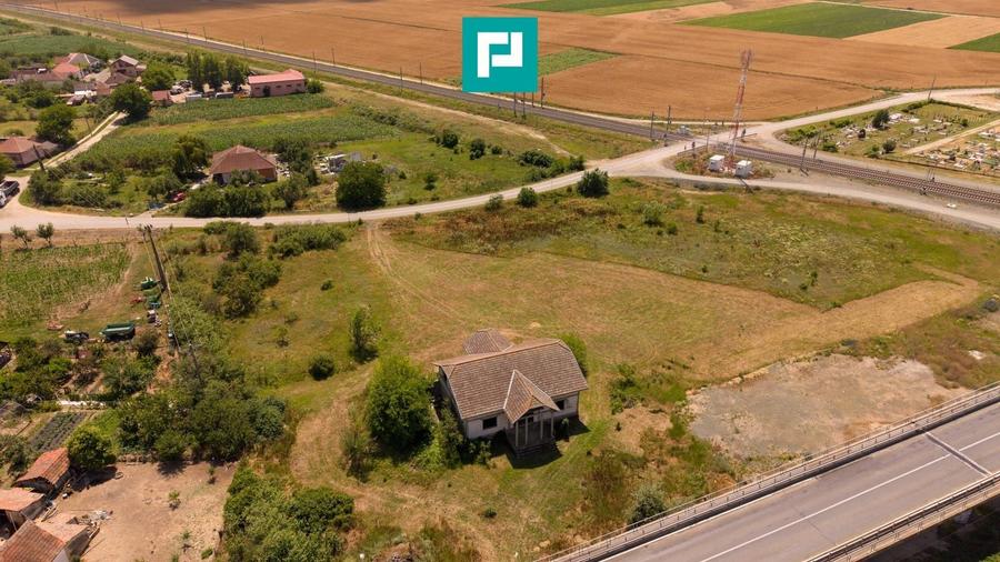 Teren Construcții intravilan de 10000 mp, în Păuliș