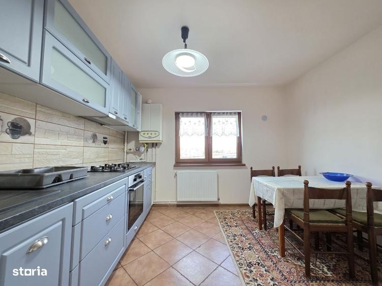 Apartament cu 3 camere în Județean