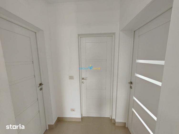 Casă cu 4 camere cu Teren 427 Mp în Republicii