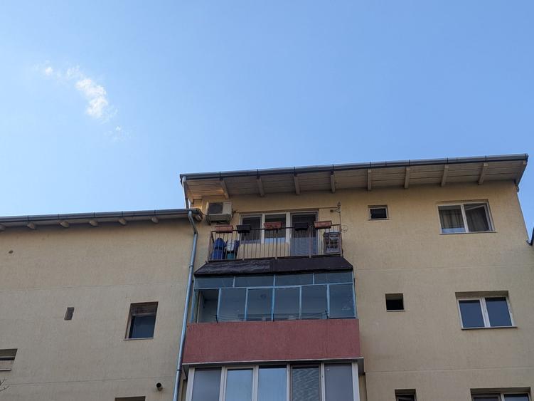 Apartament cu 2 camere semidecomandat în Lugojului