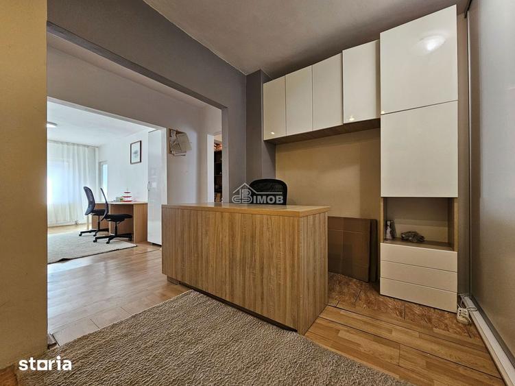 Apartament cu 3 camere decomandat în Micro 11
