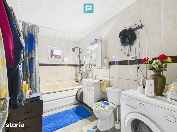 Casă cu 4 camere cu Teren 719 Mp în Cenei