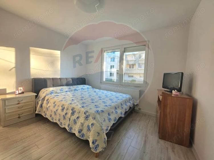 Apartament cu 3 camere decomandat în Nord