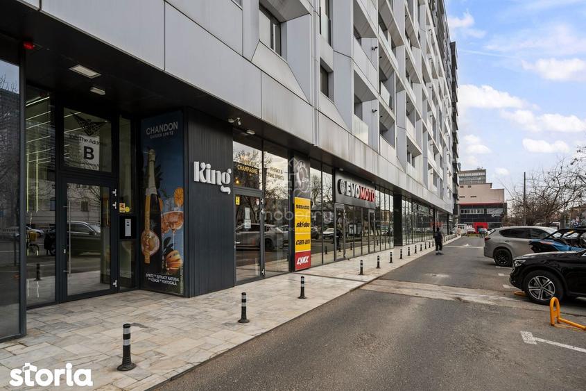 Apartament cu 2 camere semidecomandat, mobilat în Tei