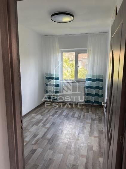 Apartament cu 3 camere decomandat în Bucovina