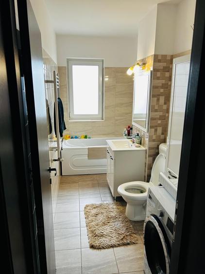 Apartament cu 2 camere decomandat în Sânpetru