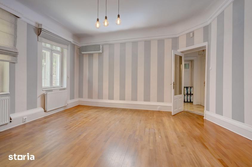 Apartament cu 5 camere decomandat în Aviatorilor