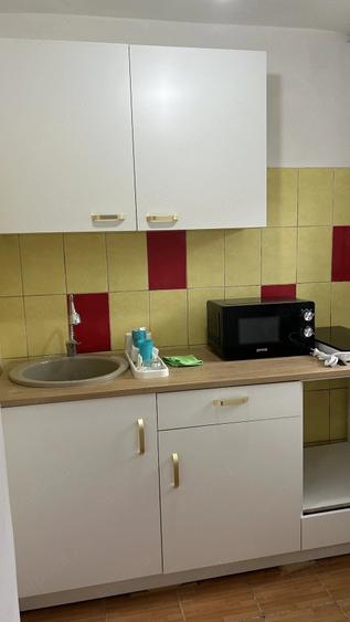 Garsonieră decomandată în Central
