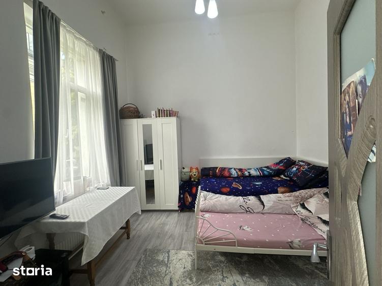 Apartament cu 7 camere în Centrul Civic