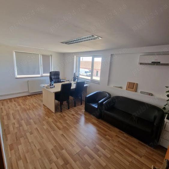 Spațiu comercial, de 700 mp, în Central