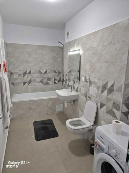 Apartament cu 2 camere, mobilat în Central