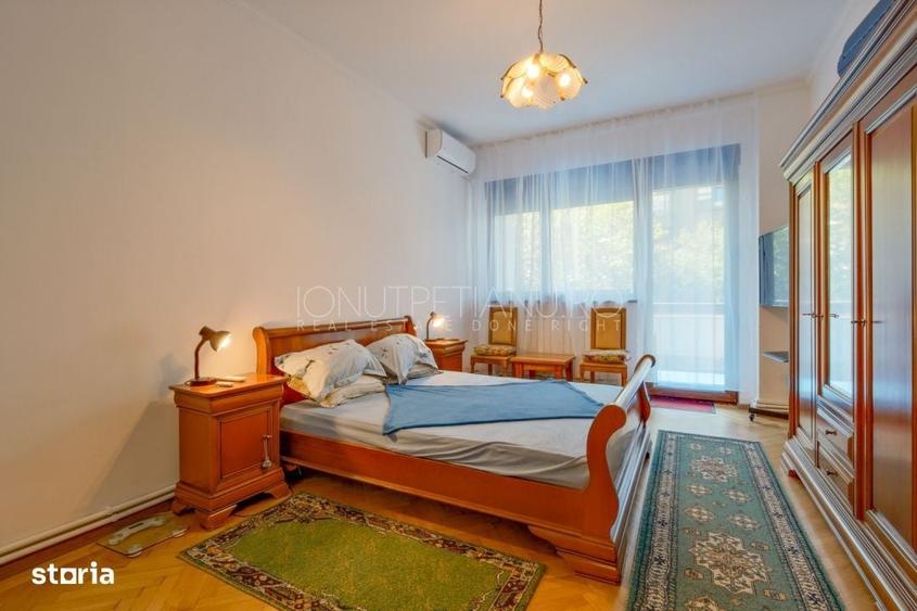 Apartament cu 4 camere în Dacia
