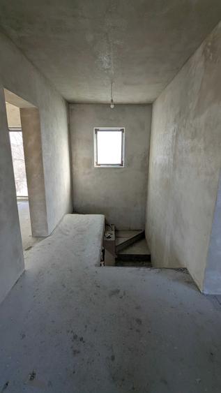 Casa Preajba Noua. P+E - 2