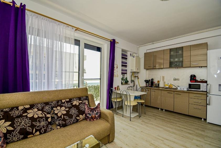 Apartament cu 2 camere semidecomandat, mobilat în Nord