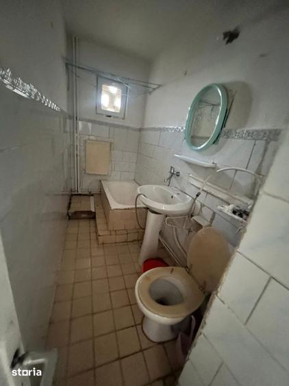 De vanzare apartament cu 2 camere si balcon,zona linistita.Pret:35000e - 2