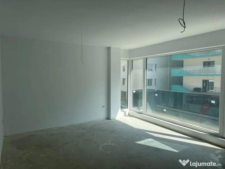 Apartament cu 2 camere decomandat în Mamaia