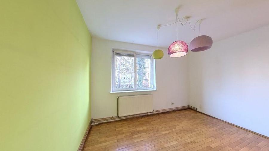 Apartament cu 3 camere decomandat în Griviței