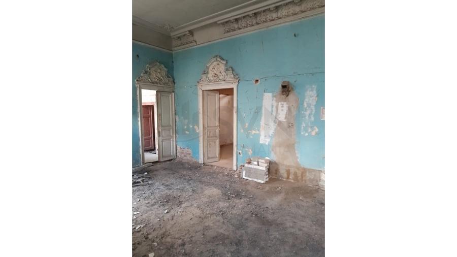 Casă individuală cu 17 camere cu Teren 566 Mp în P-ța Unirii
