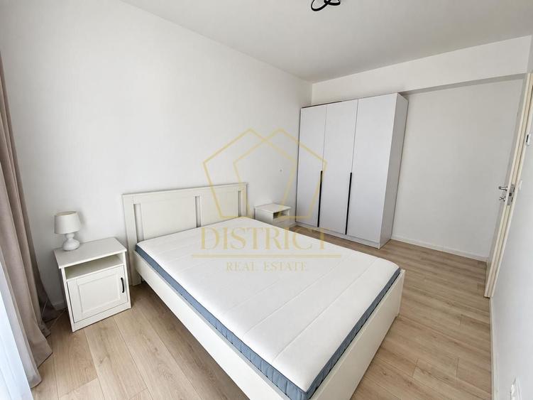 Apartament cu 3 camere decomandat, mobilat în Lipovei