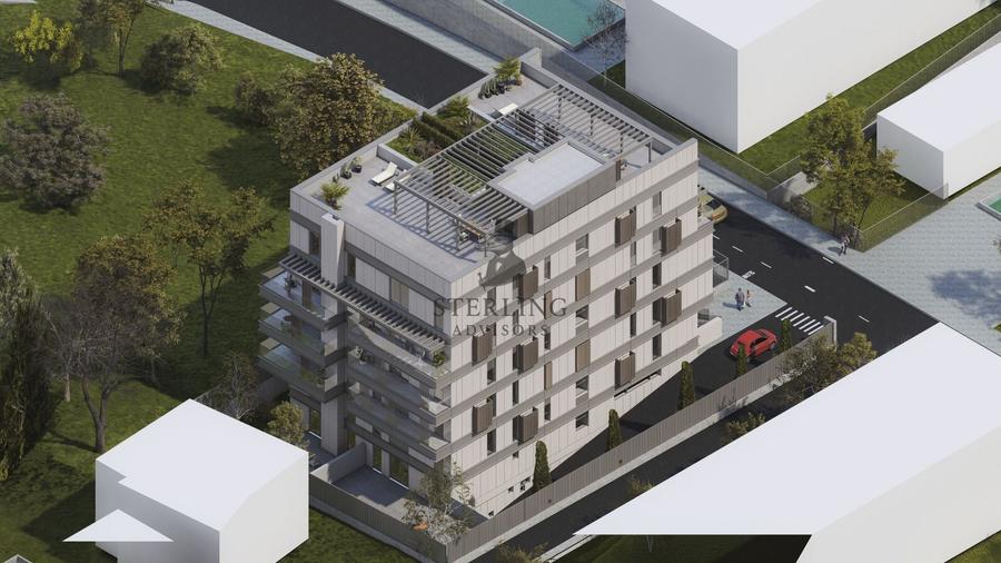 Penthouse cu 4 camere decomandat în Nord
