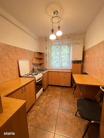 Apartament cu 3 camere decomandat în Tătărași