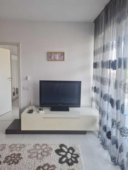 Apartament cu 2 camere semidecomandat în Nufărul