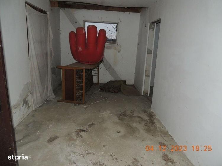 Casă cu 3 camere în Cocani
