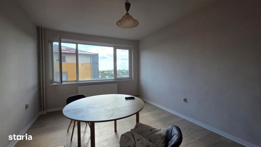 Apartament cu 2 camere decomandat în Complex Studențesc