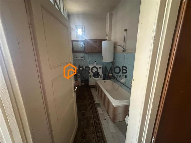 Casă individuală cu 4 camere cu Canalizare în Central