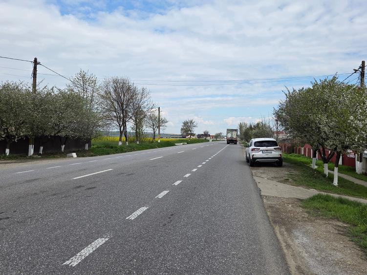 Casă individuală cu 3 camere cu Teren 1689 Mp în Sascut
