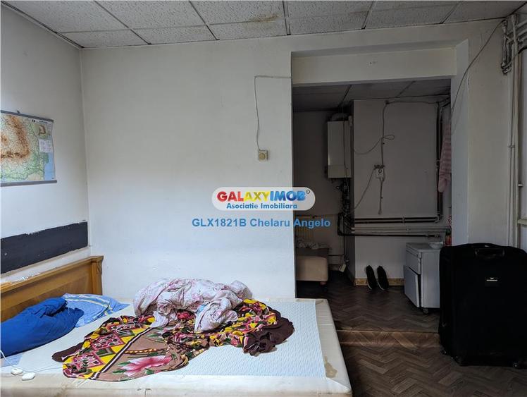 Casă cu 4 camere cu Teren 200 Mp în Ferentari