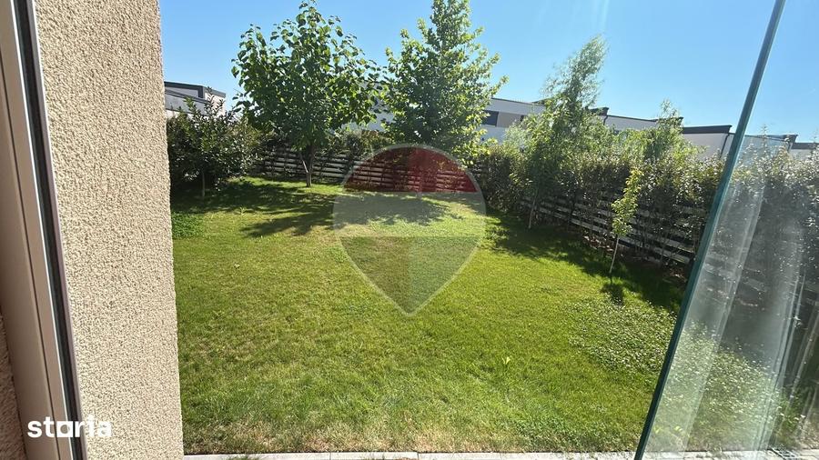 Casă cu 4 camere cu Teren 450 Mp în Corbeanca