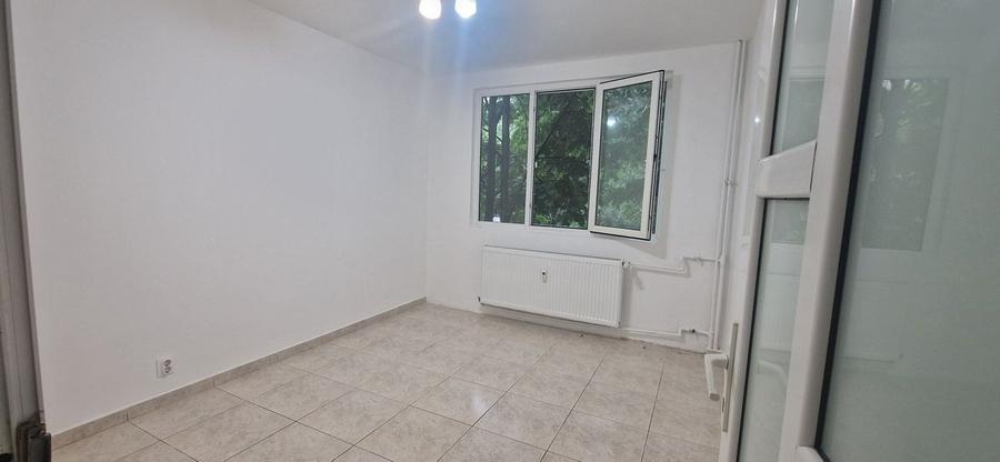 Apartament cu 2 camere decomandat în Drumul Taberei