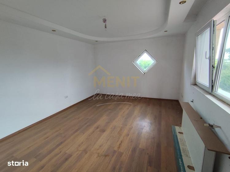 Casă cu 4 camere în Fundeni