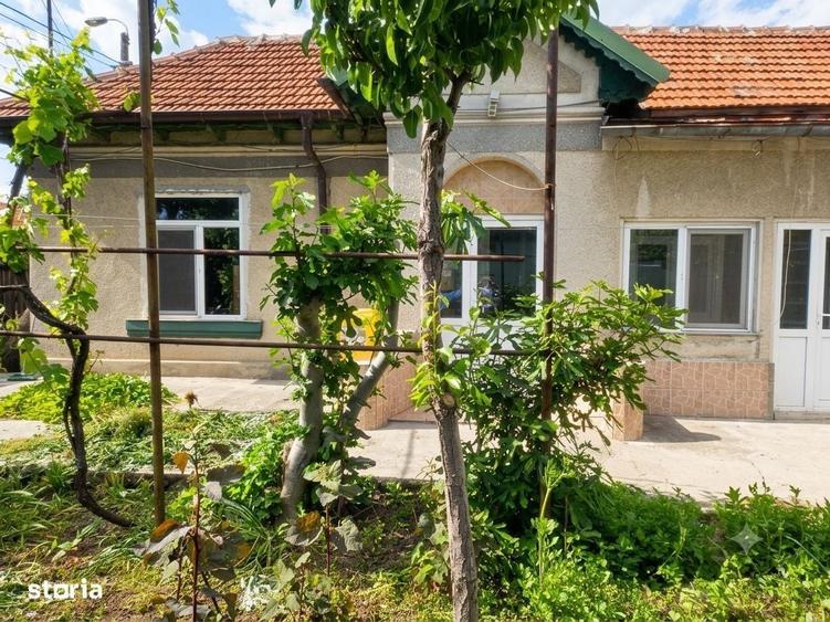 Casă cu 3 camere în Brătianu