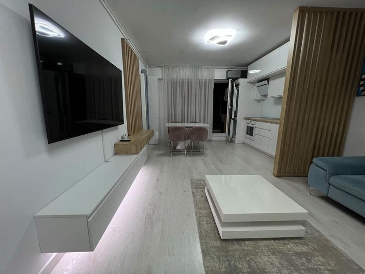 Apartament cu 2 camere decomandat, mobilat în Tomis Nord