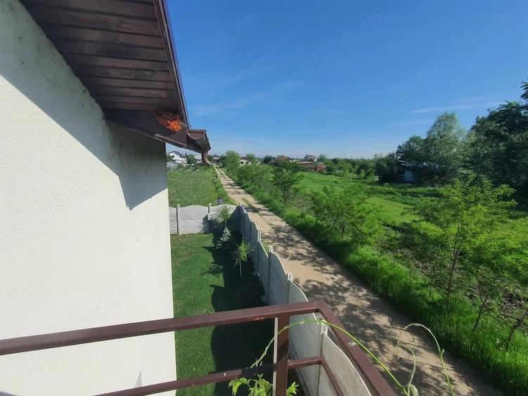 Casă cu Teren 718 Mp în Icoana