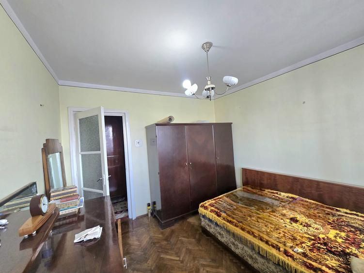 Apartament cu 2 camere semidecomandat în Calea Galați
