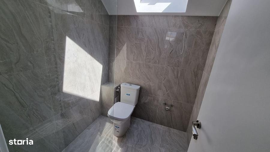 Apartament cu 3 camere în Florilor