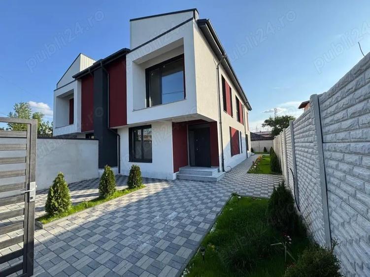 Casă cu 4 camere cu Teren 250 Mp în Central